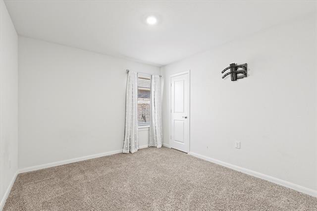 Building Photo - 704 Range Dr