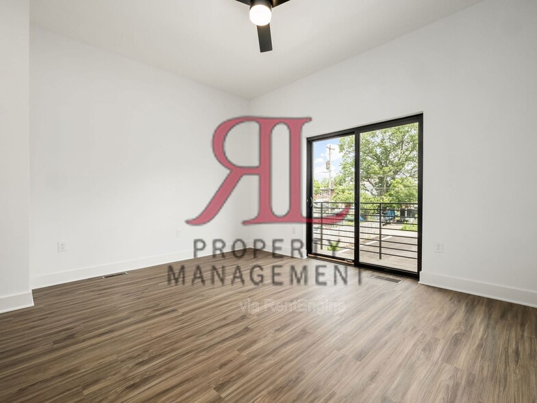 Building Photo - 1096 Oak St