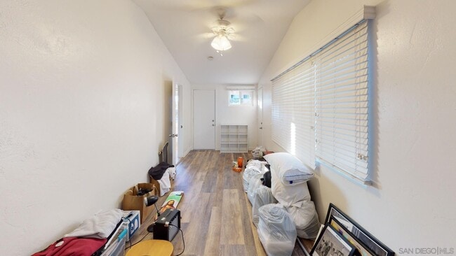 Building Photo - Large house on Prosperity! Private Yard! (...