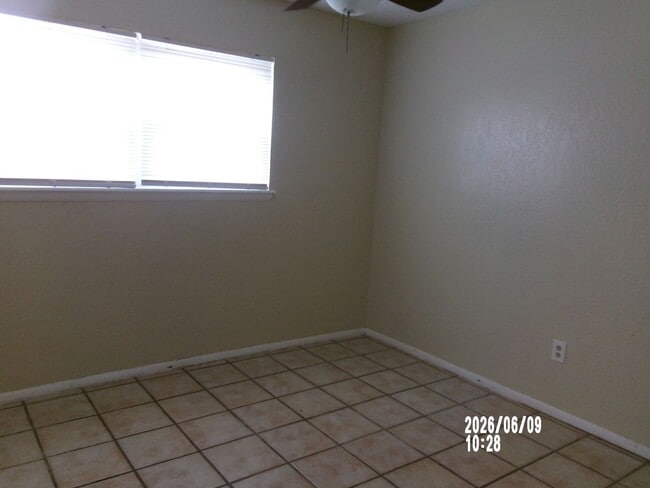 Building Photo - 2205 NW 50th St