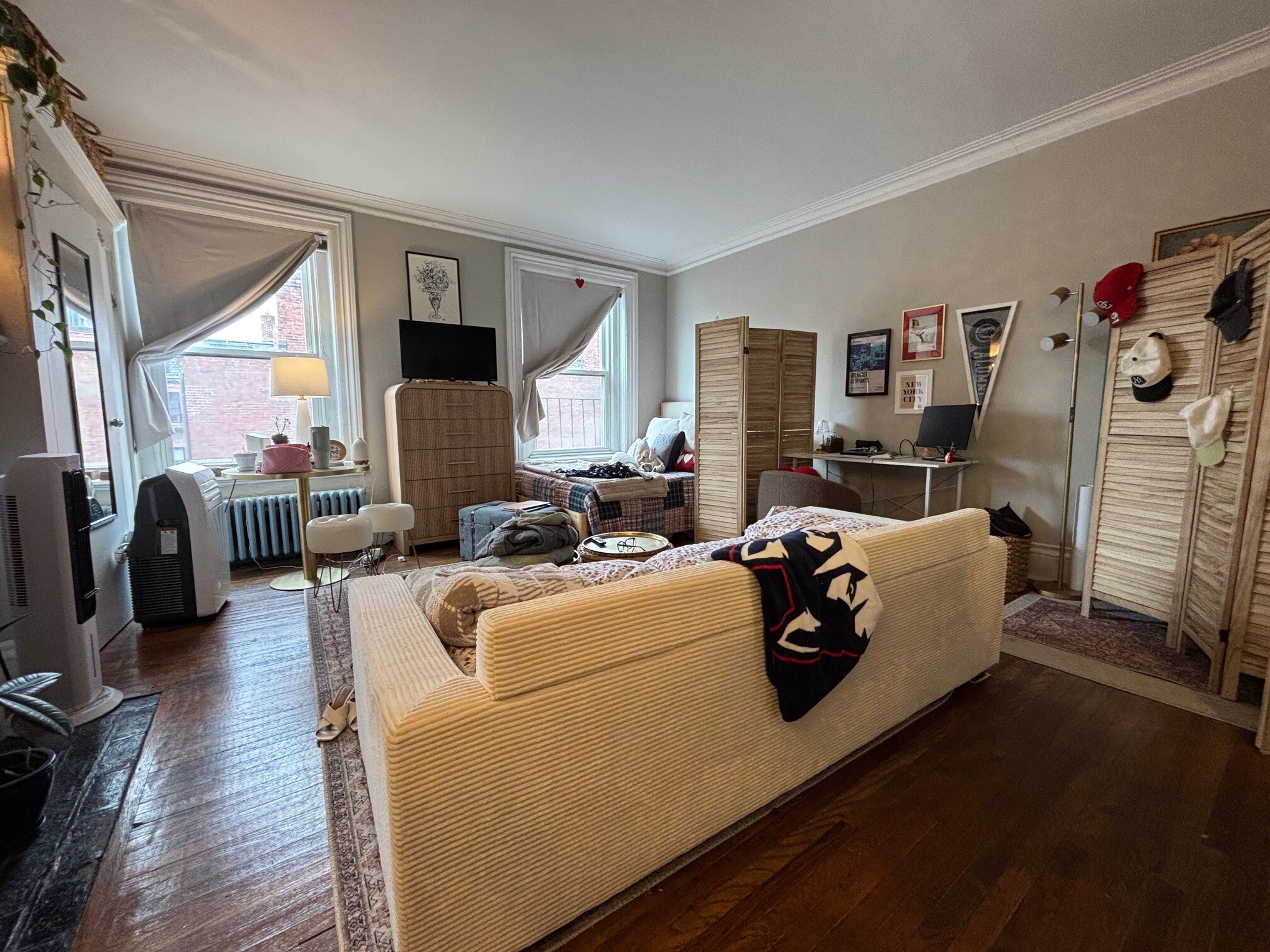 Building Photo - 85 Charles St