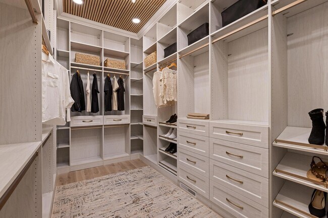 Building Photo - 1103 Centennial Dr