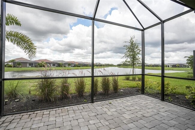 Building Photo - 16117 Isola Pl