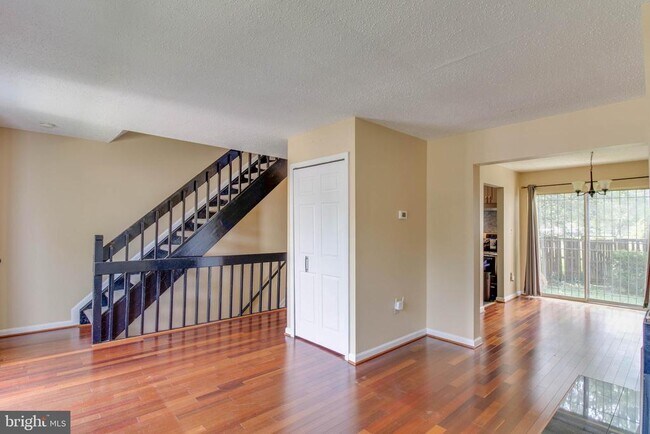 Building Photo - 849 St Michaels Dr