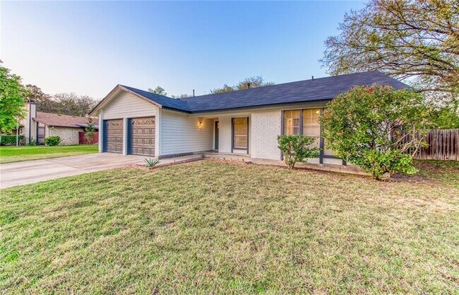 Building Photo - 1465 S Meadows Dr