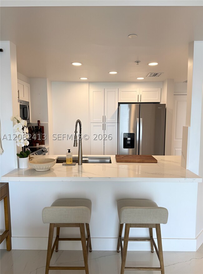 Building Photo - 1250 S Miami Ave
