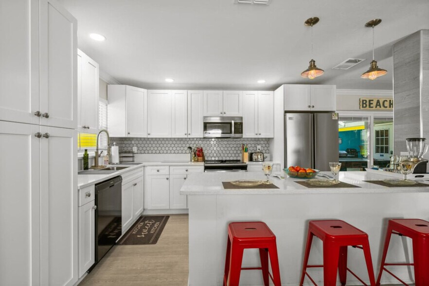 Building Photo - 1019 SE 40th St