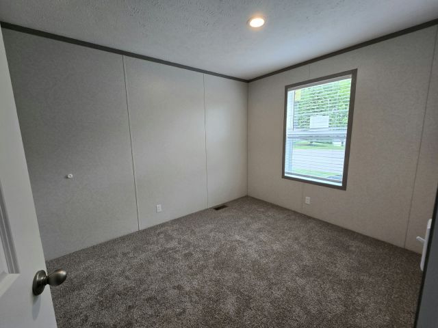 Building Photo - 371 Brutus Dr