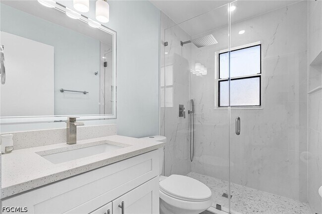 Building Photo - 17176 Phlox Dr