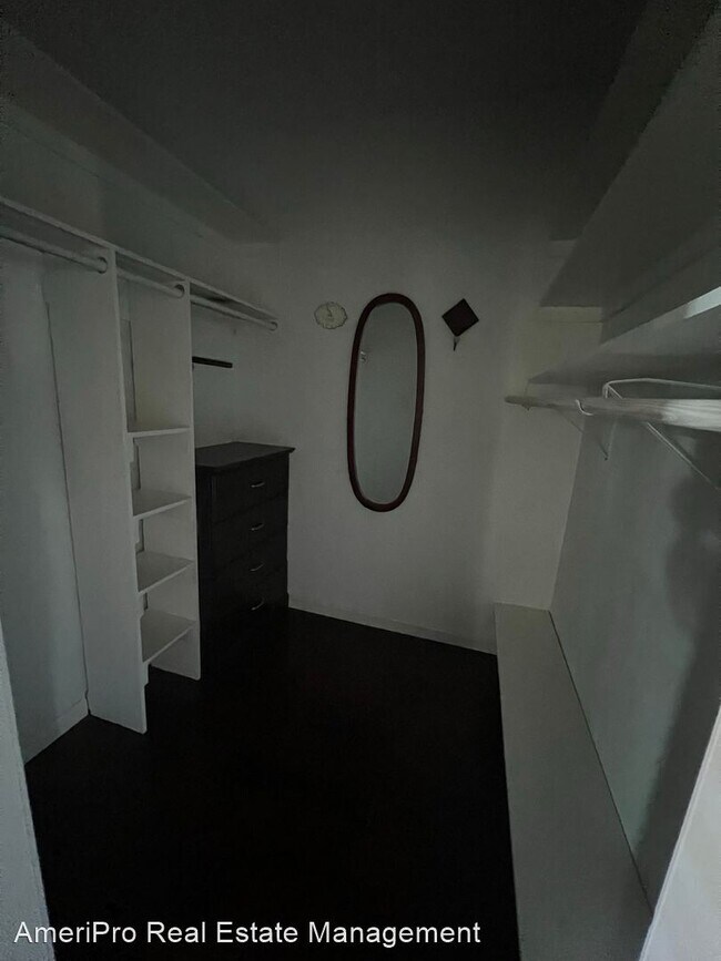 Building Photo - 2 br, 2 bath House - 627 Maxwell St.