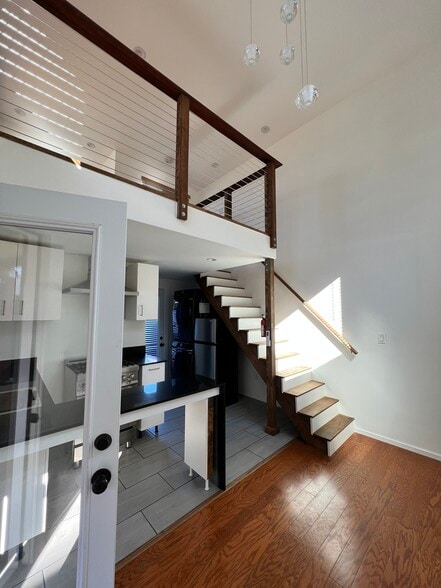 kitchen - 3518 Hunter St