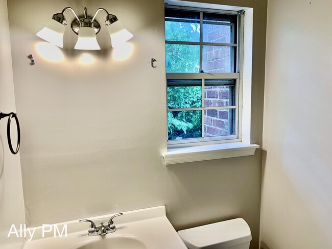 Building Photo - 2383 Austin Dr