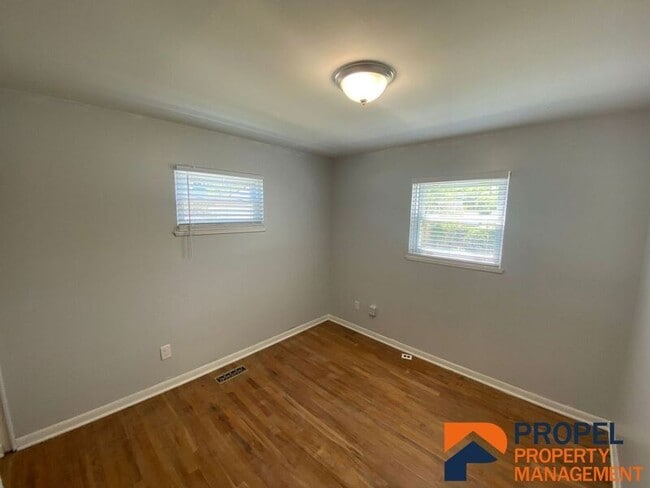 Building Photo - 2660 Peachcrest St