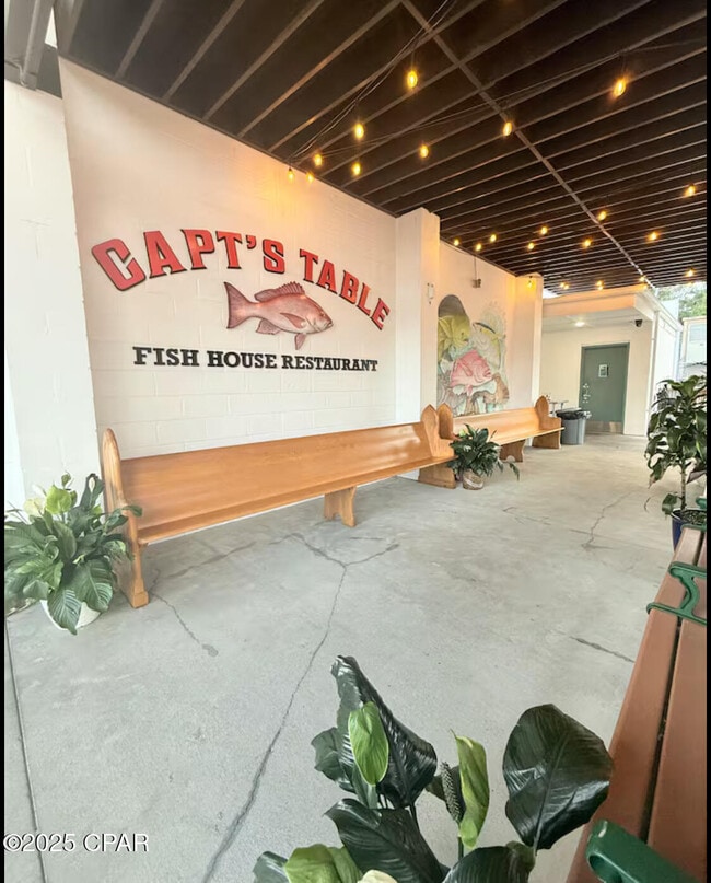 Building Photo - 2615 W 11th St