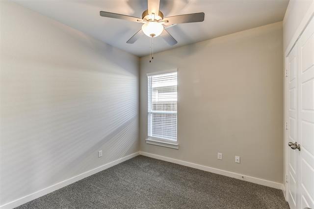 Building Photo - 617 Blackland dr