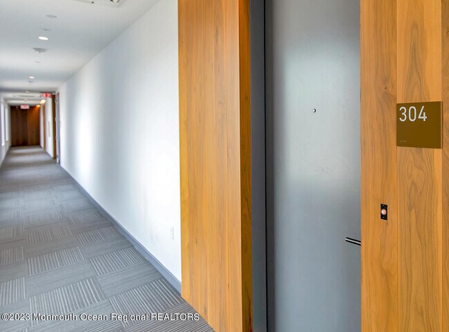 Building Photo - 601 Heck St