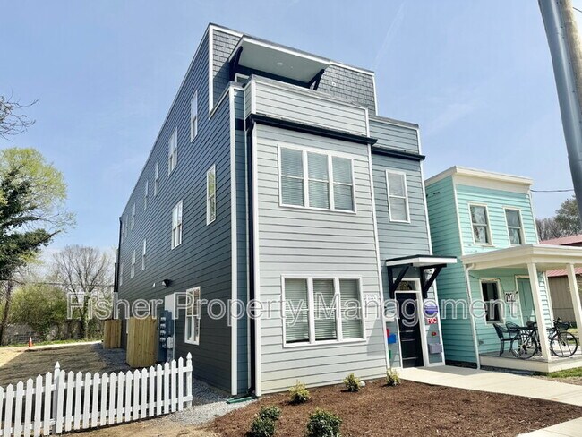 Building Photo - 2920 P St