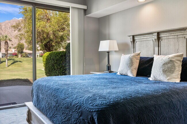 Building Photo - 54575 Shoal Creek