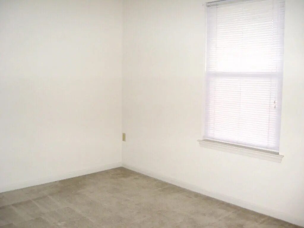 Building Photo - 1334 Martin Ave