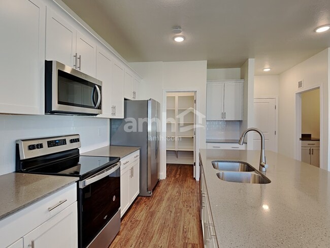 Building Photo - 2636 W 3290 S