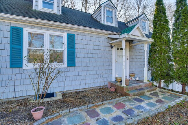 Building Photo - 199 S Rd