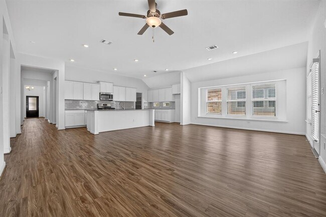 Building Photo - 516 Panzano Dr