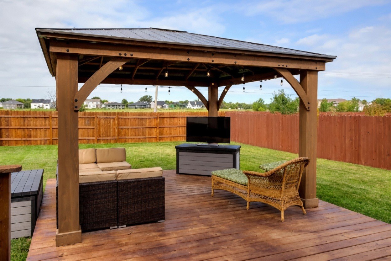 Building Photo - 239 S 87th St