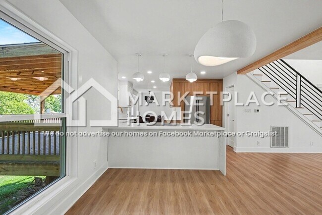 Building Photo - 207 Waterview Dr