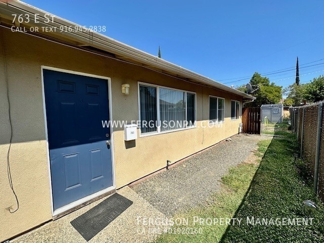 Primary Photo - Remodeled Duplex in a Classic Lincoln Neig...