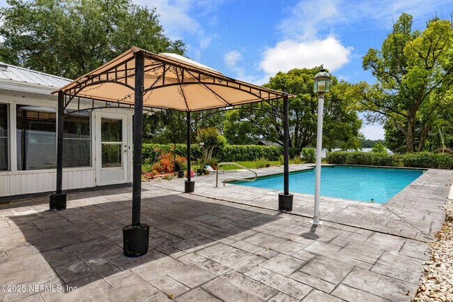 Building Photo - 49 Nelsons Point