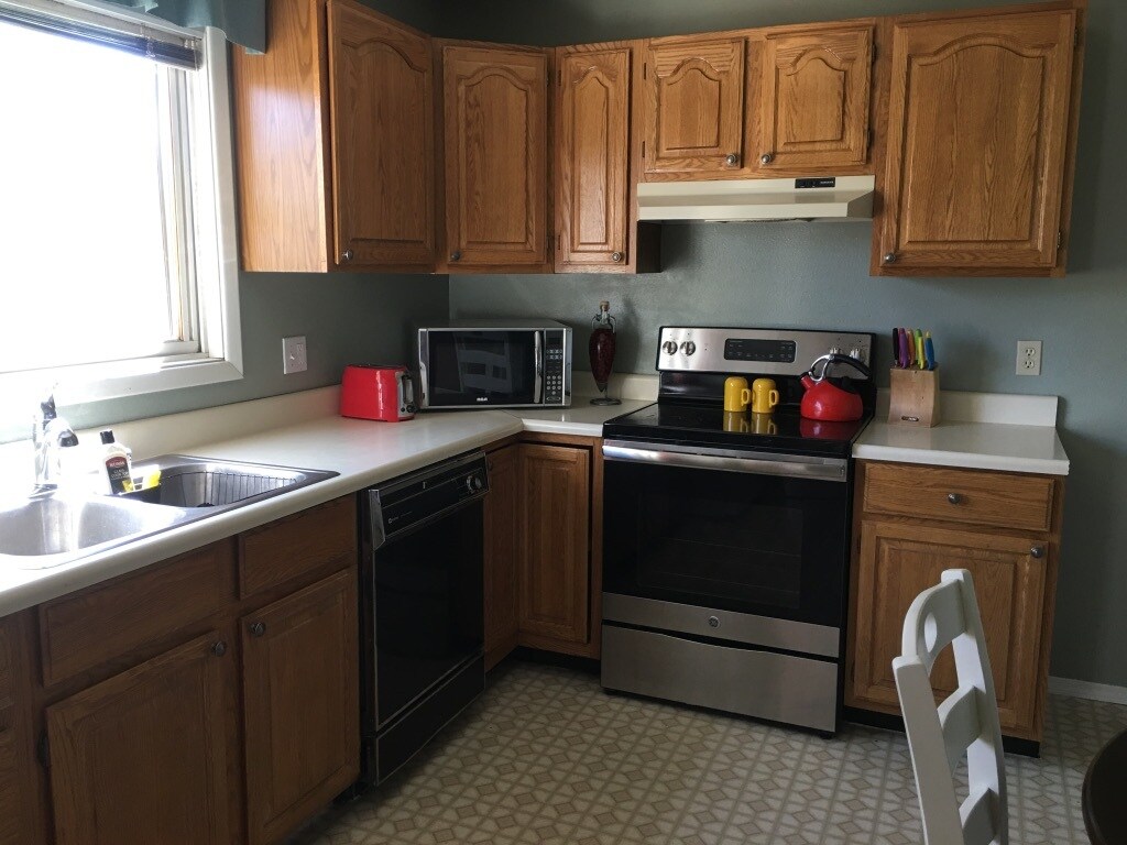 Kitchen - 2308 Cedros Cir