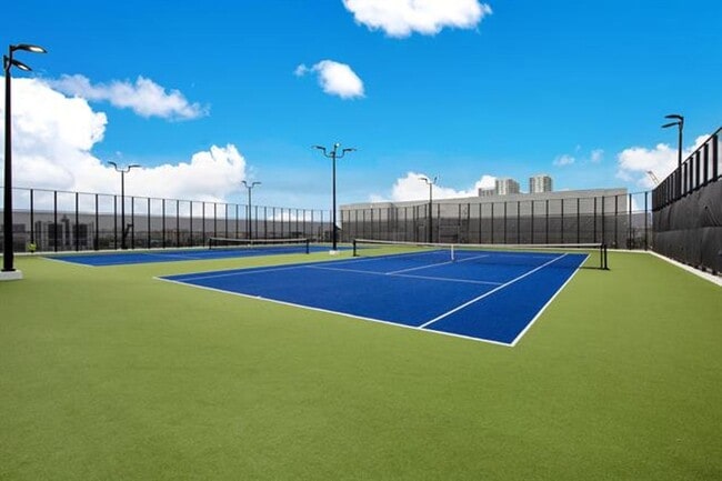 Building Photo - 851 NE 1st Ave