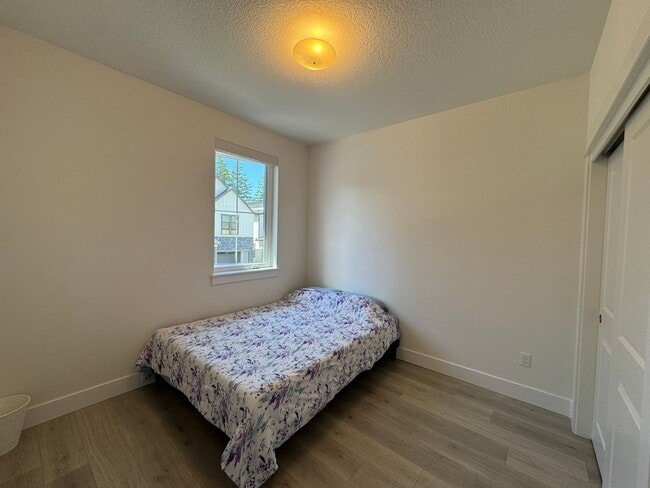 Building Photo - Modern and Immaculate 4-Bedroom Bethany Home with Designer Finishes and Fenced Yard