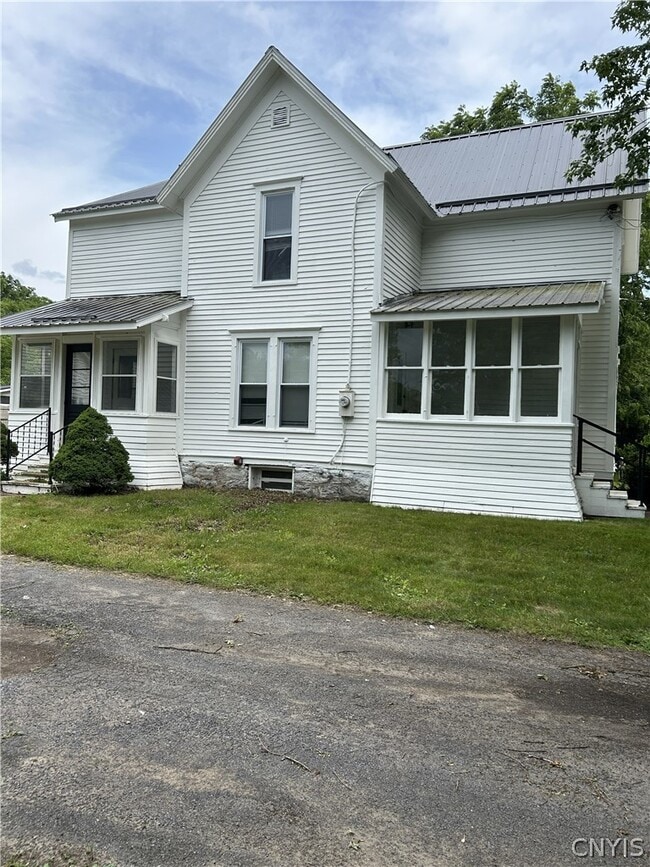 Building Photo - 24406 Back St