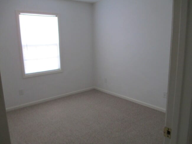 Building Photo - 103 Eagle Trail