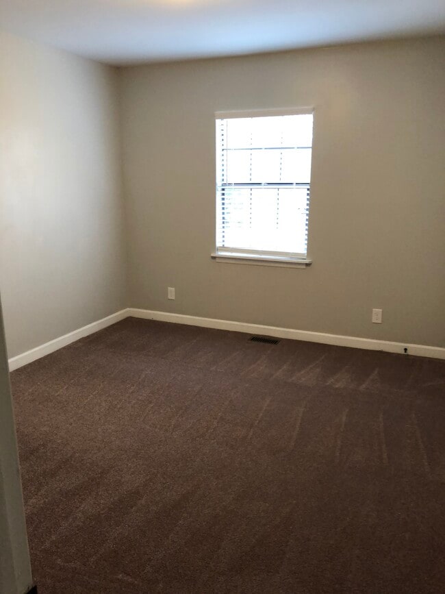 Bedroom - 5916 Grosner Pl