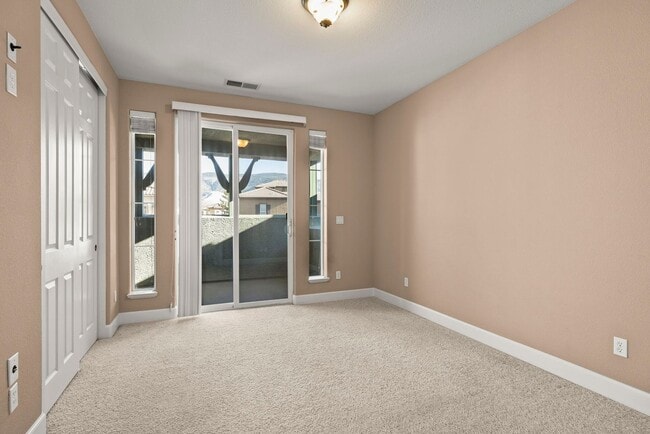 Building Photo - Damont Ranch Townhome Available to Lease Now