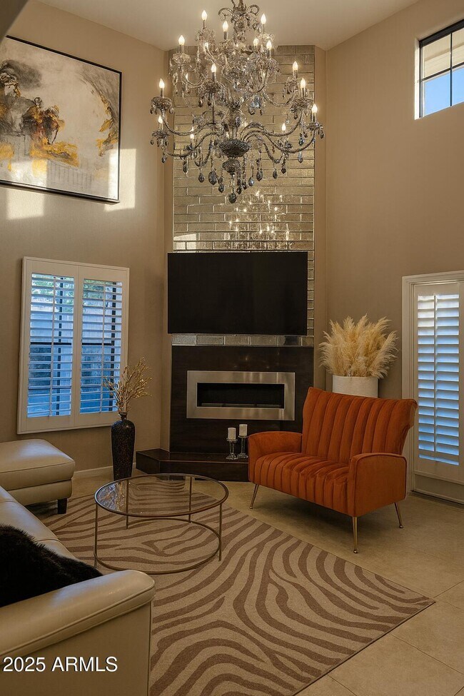 Building Photo - 8100 E Camelback Rd