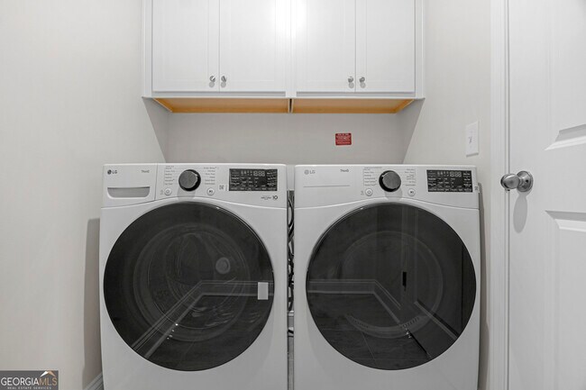 Building Photo - 340 Dendron Dr