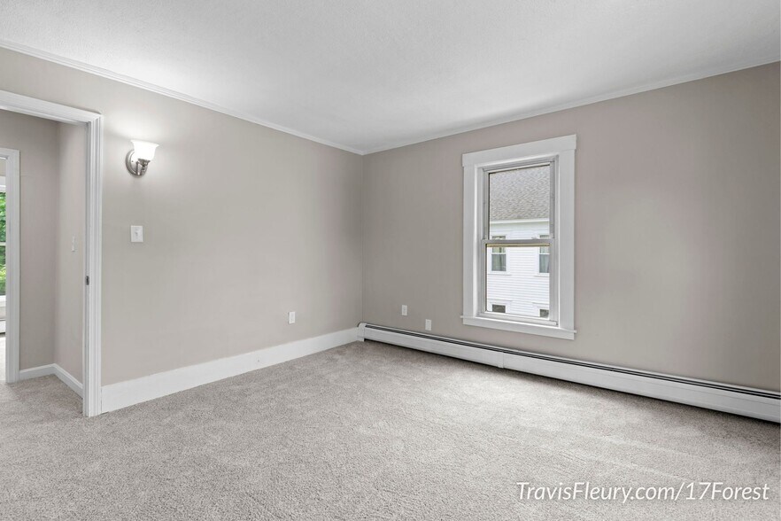 Primary Bedroom - 17 Forest St