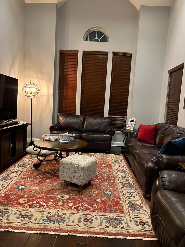 Building Photo - 93 Banyan Blvd