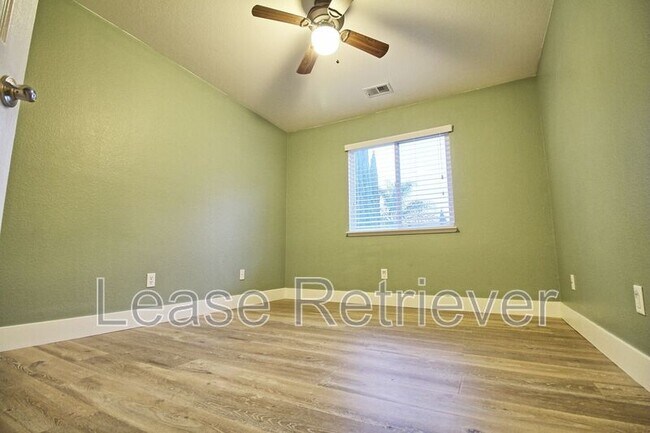 Building Photo - 2359 Riviera Ct
