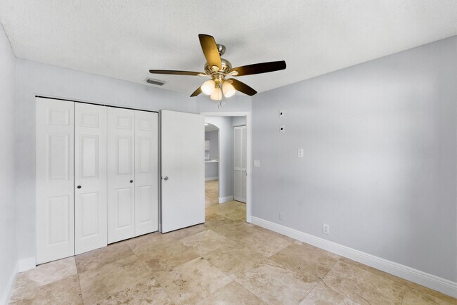 Building Photo - 10781 Cypress Lake Terrace