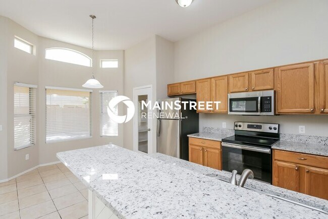 Building Photo - 4 Bedroom Pet-Friendly Home in Mesa, AZ with Main Street Renewal