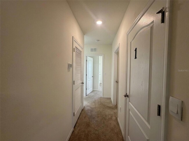 Building Photo - 1463 Fox Squirrel Dr