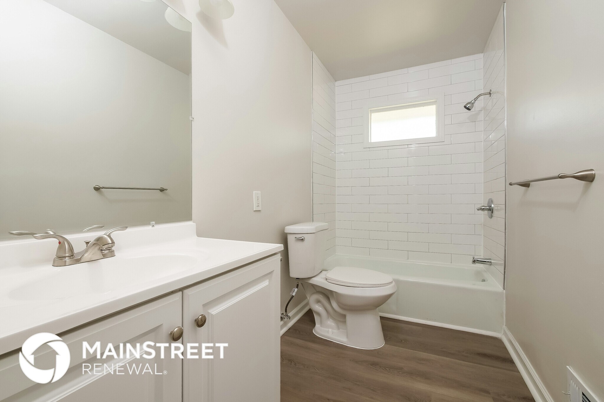 Building Photo - 6924 NW Pleasant View Dr