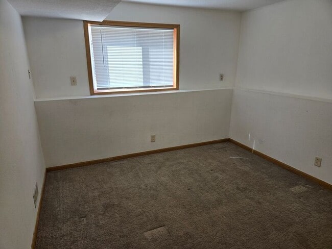 Building Photo - 7441 Brunswick Ave N