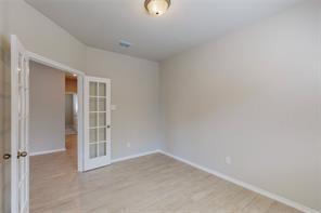 Building Photo - 949 Billups Dr