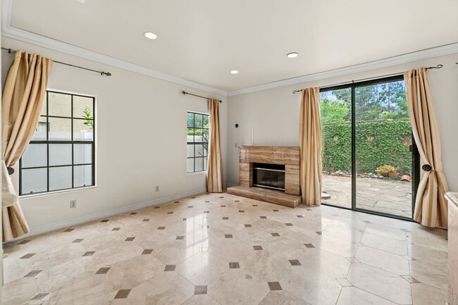 Building Photo - 471 Lorenzo Dr