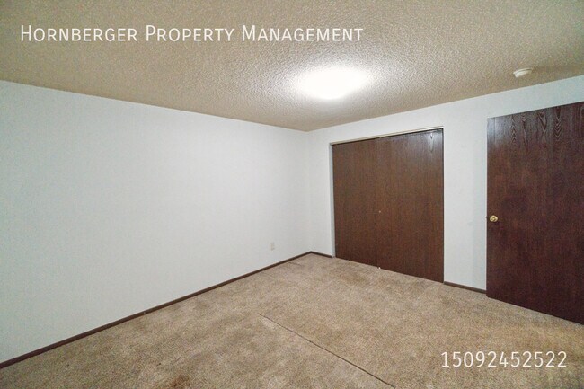 Building Photo - 7024 N Wiscomb St